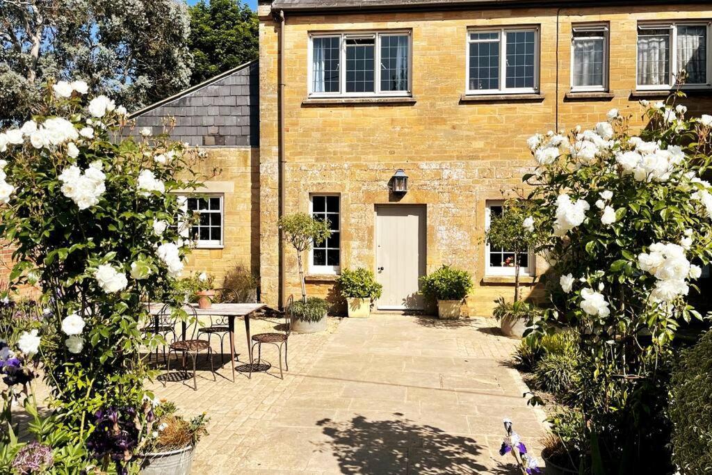 Escape To Ash House 18Th Century Manor In Somerset 마톡 외부 사진